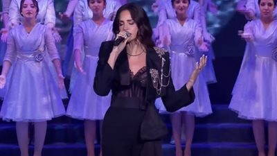 أول تعليق لـ «آمال ماهر » عقب غنائها أمام الرئيس السيسي (فيديو)