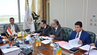 وزير التموين يتابع انتظام العمل بمنظومة الطحن والاطمئنان على جودة الدقيق