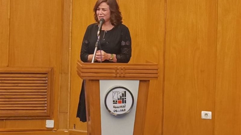 الفنانة إلهام شاهين