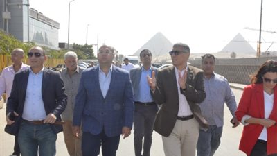 محافظ الجيزة يتفقد مشروعات التطوير بمحيط المتحف المصري الكبير (صور)