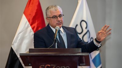 كيف تخطط مصر لتوطين صناعة الوقود الأخضر بالمنطقة الاقتصادية لقناة السويس؟