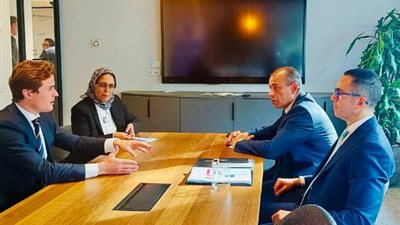 وزير الاستثمار يبحث تعزيز التعاون مع «يورو كلير» بـ24 مليار يورو