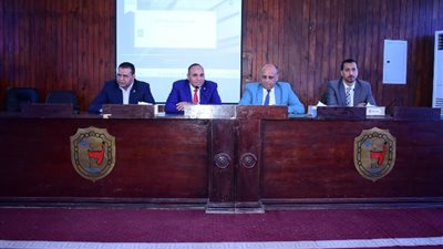 رئيس جامعة سوهاج: بنك المعرفة أحد البنوك الرقمية الرائدة في الشرق الأوسط (صور)