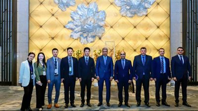 وزير السياحة والآثار يلتقي بنائب الرئيس التنفيذي لمجموعة Dalian Wanda