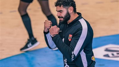 حارس يد الأهلي: لقب البطولة الإفريقية هدية للجماهير