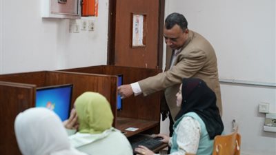 جامعة سوهاج تنظم تدريبيا لتطوير مهارات التعامل مع الحاسب الآلي ضمن مبادرة بداية