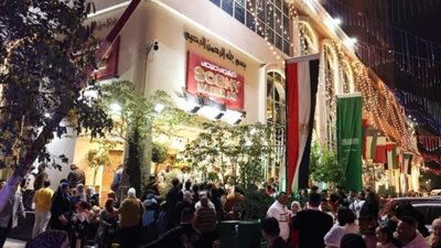 حريق بمطعم صبحي كابر في شبرا ومحاولات للسيطرة على النيران