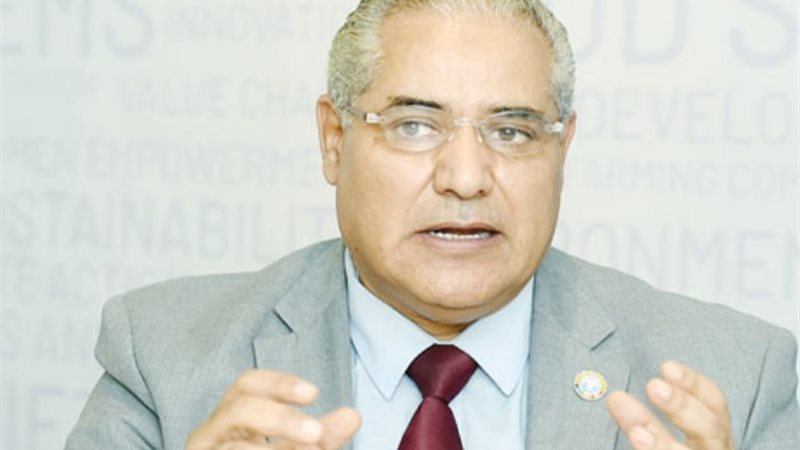 الدكتور عبد الحكيم الواعر