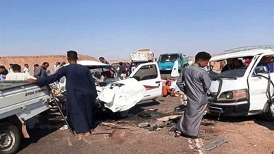 مصرع سائق وإصابة شقيقه في حادث انقلاب بسوهاج