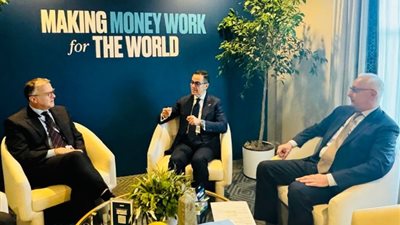مباحثات مصرية - أمريكية لجذب الاستثمارات في الطاقة الخضراء والبنية التحتية