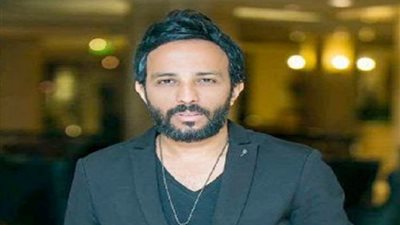 الفنان أحمد عصام يعلن موعد ومكان عزاء والدته