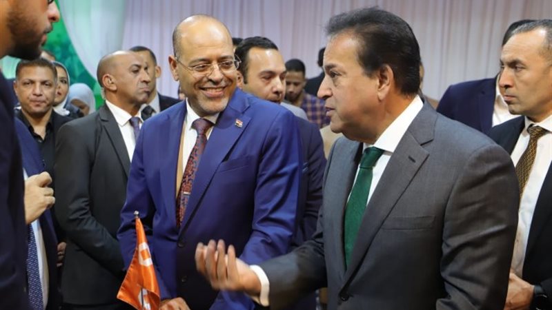 خلال تفقد معرض المؤتمر العالمي للسكان