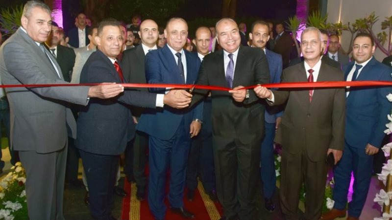 افتتاح نادى 