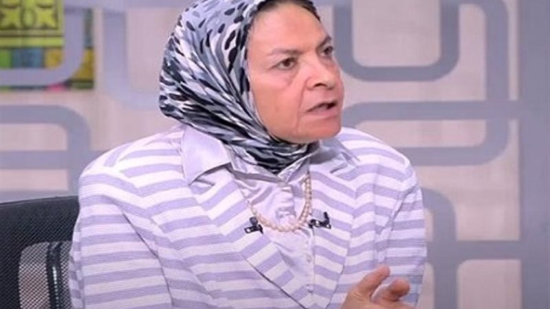 الدكتورة يمن الحماقي، أستاذة الاقتصاد في جامعة عين شمس
