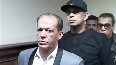 محمود الليثي يساند سعد الصغير خلال محاكمته