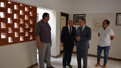 رئيس جامعة دمياط يتابع أعمال الصيانة بالمدينة الجامعية بنات