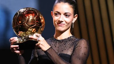 الثانية تواليا، أيتانا بونماتي لاعبة سيدات برشلونة تحصد جائزة «البالون دور»
