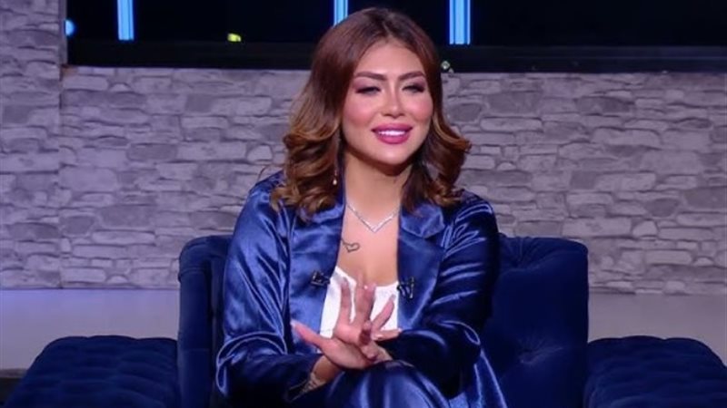 البلوجر هدير عبد الرازق