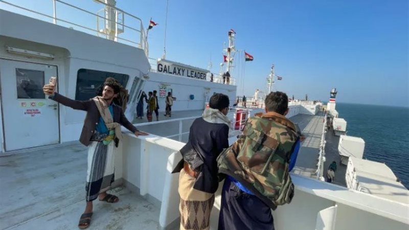 الحوثيون يهاجمون سفنا إسرائيلية