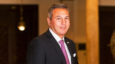 الإتربي: البنوك المصرية ملتزمة بتدبير الدولار اللازم للاستيراد من الخارج