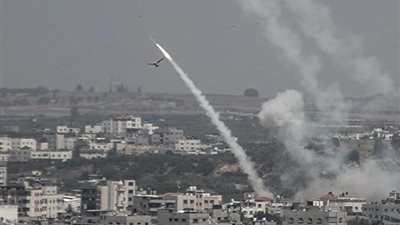 صفارات الإنذار تدوي في مستوطنات إسرائيلية وسقوط مسيرة بعكا