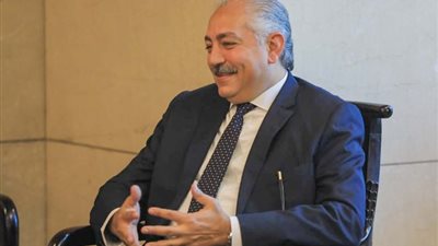 «الجمهور» يكشف عن أول المرشحين لخلافة العامري فاروق في منصب نائب الأهلي