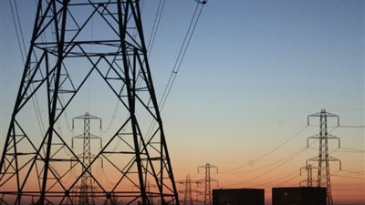 المصرية لنقل الكهرباء تنجح في اختبار الجهد لمحطة محولات مزارع المنيا