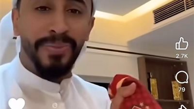 شاهد│«الأهلي زعيم أفريقيا»، رسالة من لاعب العين الإماراتي السابق لـ«الخطيب»