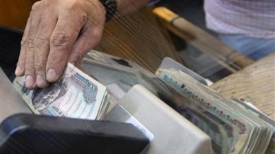 هل ترفع الحكومة المرتبات والمعاشات بعد زيارة صندوق النقد الدولي؟ مصدر حكومي يوضح