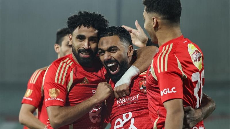 لاعبي الأهلي