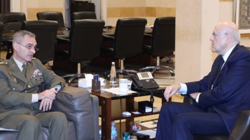 نجيب ميقاتي ومع القائد العام للقوات الدولية «اليونيفيل