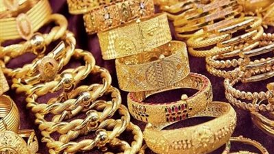 سعر الذهب عيار 24، تراجع ملحوظ في سوق الصاغة ببداية تعاملات اليوم