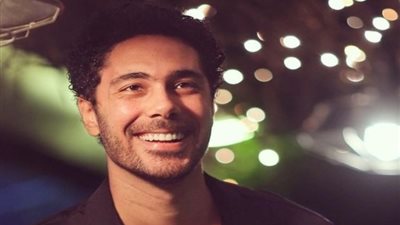 الفنان باهر النويهي يعلن وفاة والده