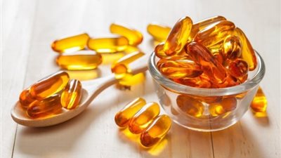 ما لا تعرفه عن زيت كبد الحوت وفوائده للشعر