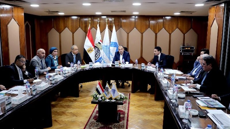 وزير قطاع الأعمال العام