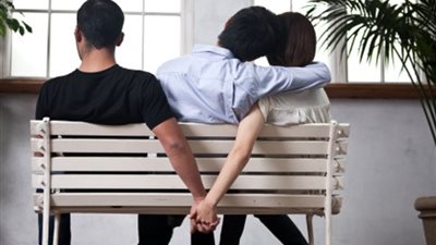 متصلة زوجى بيخونى؟، ورد صادم من أمين دار الإفتاء (فيديو)