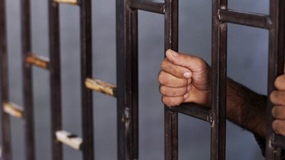 تجديد حبس فردى أمن لسرقتهما كاميرات وتكييفات من شركة بالقاهرة
