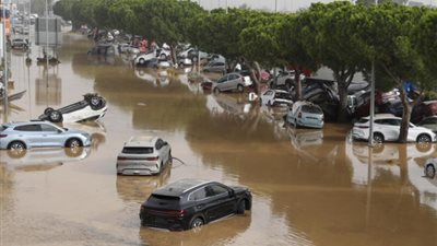منطقة منكوبة، إسبانيا تعلن ارتفاع أعداد ضحايا الفيضانات إلى 220 شخصًا (صور)