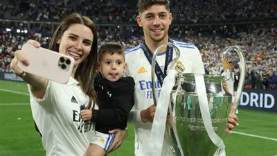 متى ستفهم، زوجة فالفيردي تهاجم أنشيلوتي بعد خسارة ريال مدريد أمام ميلان