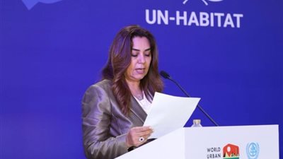 وزيرة التنمية المحلية تشارك في جلسة حول أفضل الممارسات في إدارة المخلفات الصلبة
