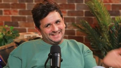 مصطفى خاطر: «فرحت لما الزمالك كسب الأهلي عشان بقالهم كتير مخدوش بطولة» (فيديو)