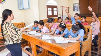 «أسقفية قنا» تنظم دورة تعليمية لتلاميذ ابتدائي برعاية التحالف الوطني