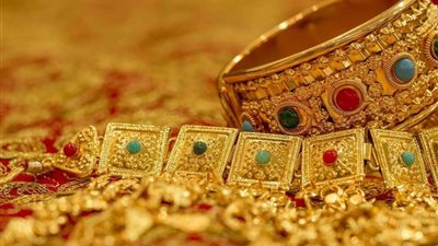 الذهب بكام النهاردة، اعرف سعر الجرام الـ 24 بالسوق المصري اليوم الجمعة 8/11/2024