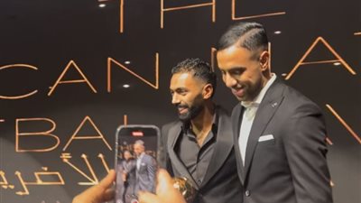 بدأت بالملعب وانتهت على السجادة الحمراء، كواليس أزمة الشيبي والشحات بعد التصالح