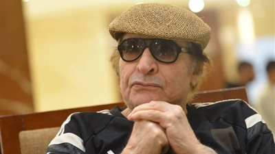 بعد تعرضه لأزمة صحية بسبب عيد ميلاده، محيي إسماعيل يغادر المستشفى