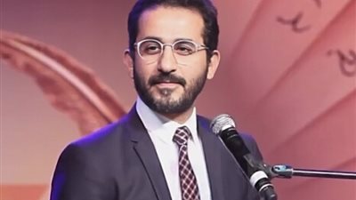 فيلم جديد ومسرحية، أحمد حلمي يكشف عن أعماله المقبلة
