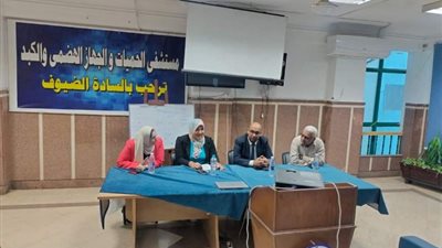 وكيل صحة دمياط يتابع أعمال التطعيمات بالوحدات والمستشفيات