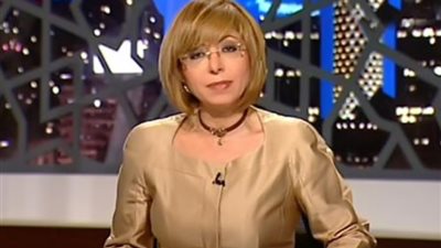لميس الحديدي بملامح حزينة في عزاء والدة مفيدة شيحة