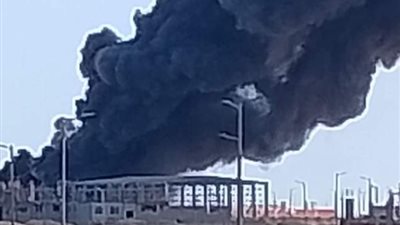 حريق ضخم في ثلاجة تبريد تحت الإنشاء بالمنوفية والحماية المدنية تحاول السيطرة