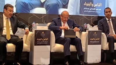 حسين رفاعي: القطاع الصناعي يستحوذ على 17% من المحافظ الائتمانية للبنوك